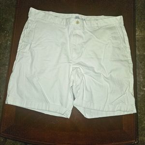 ‼️ 3 for $25 Izod white flat front shorts sz 40.